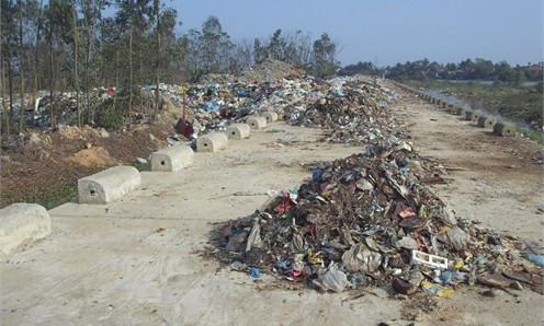 Tại hầu hết các bãi rác trên địa bàn tỉnh ta còn tồn tại nhiều bức xúc