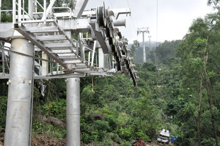Hệ thống cabin - cáp treo chùa Hương Tích sẽ được đưa vào sử dụng trong mùa lễ hội năm nay Hệ thống cabin - cáp treo chùa Hương Tích sẽ được đưa vào sử dụng trong mùa lễ hội năm nay