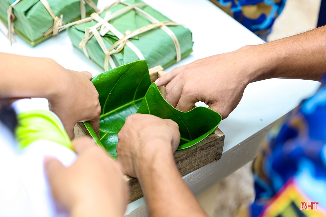 Canh giữ biển trời cho Tổ quốc vào xuân (bài 2): Tết ở Nhà giàn, Trường Sa lạ lắm!