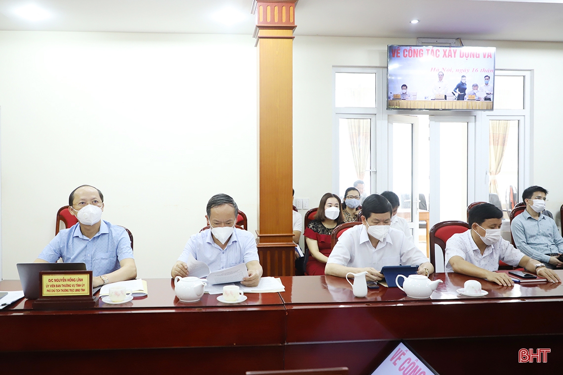 Xây dựng, hoàn thiện thể chế đảm bảo khoa học và tính khả thi