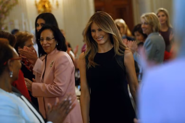nhung tuan dau o vi tri de nhat phu nhan my cua ba melania trump