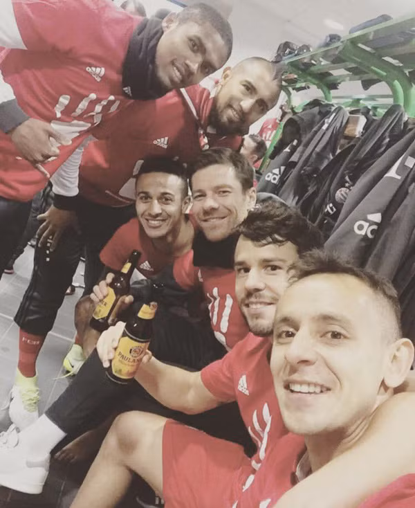 chum anh bayern trong ngay dang quang bundesliga