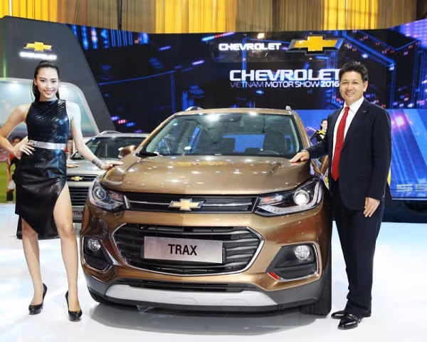 xe chevrolet dong loat giam toi 70 trieu de kich cau
