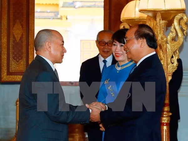 thu tuong yet kien quoc vuong campuchia norodom sihamoni