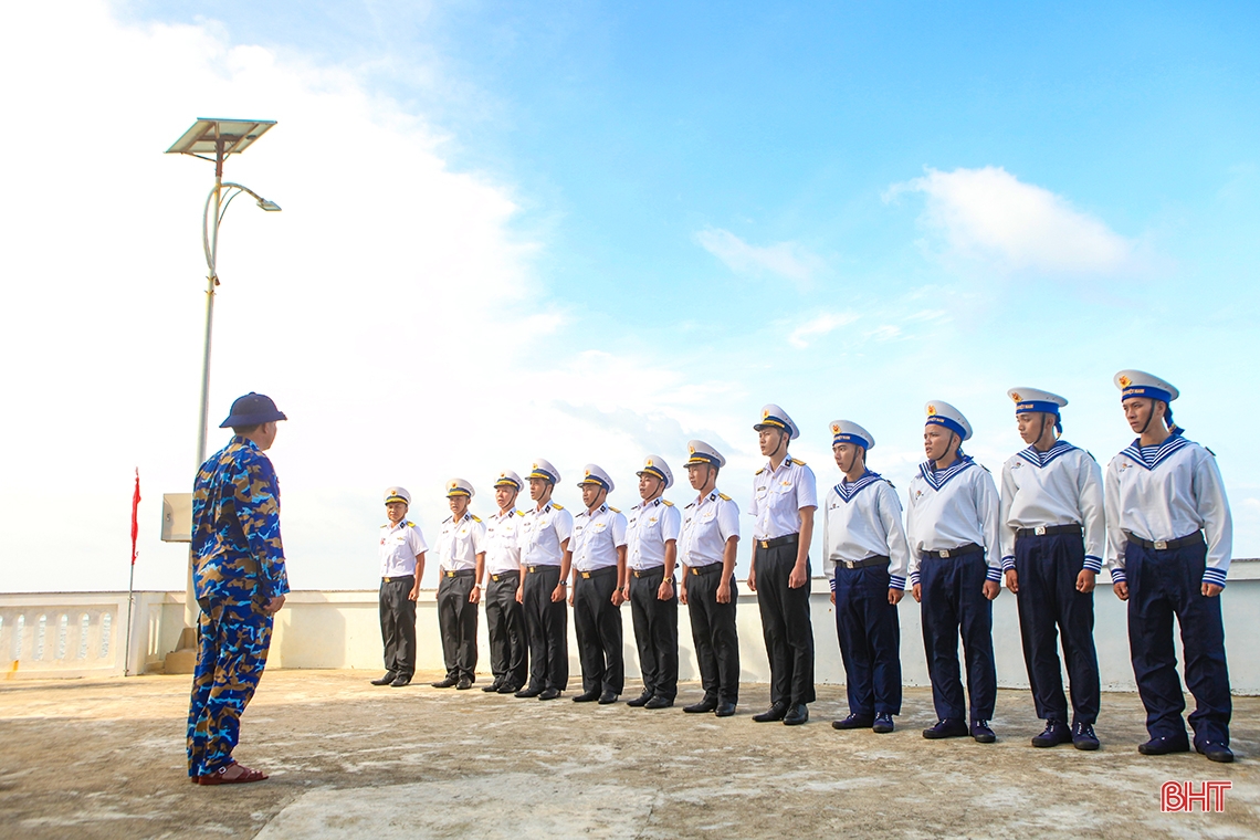 Nhật ký Trường Sa: Pháo đài giữa trùng khơi!