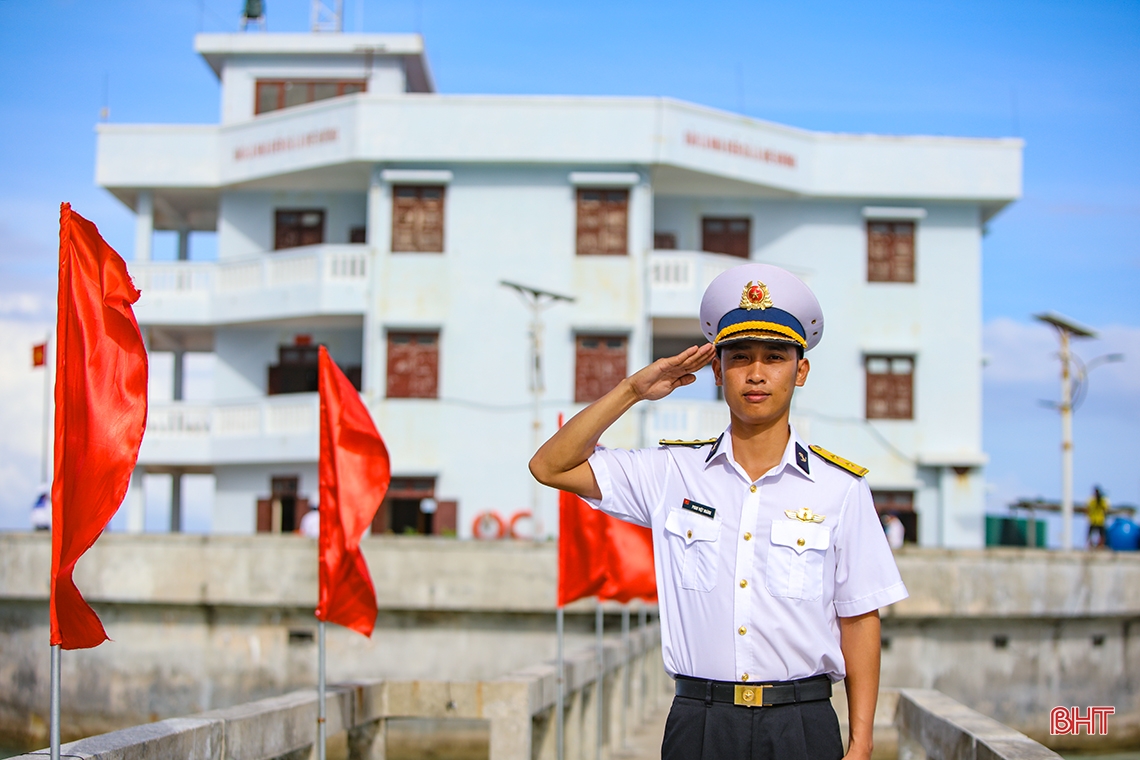Nhật ký Trường Sa: Pháo đài giữa trùng khơi!