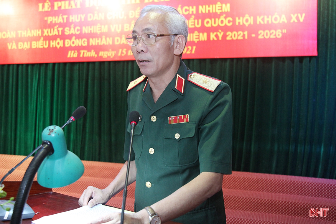 Lực lượng vũ trang Hà Tĩnh phát động thi đua cao điểm dịp bầu cử