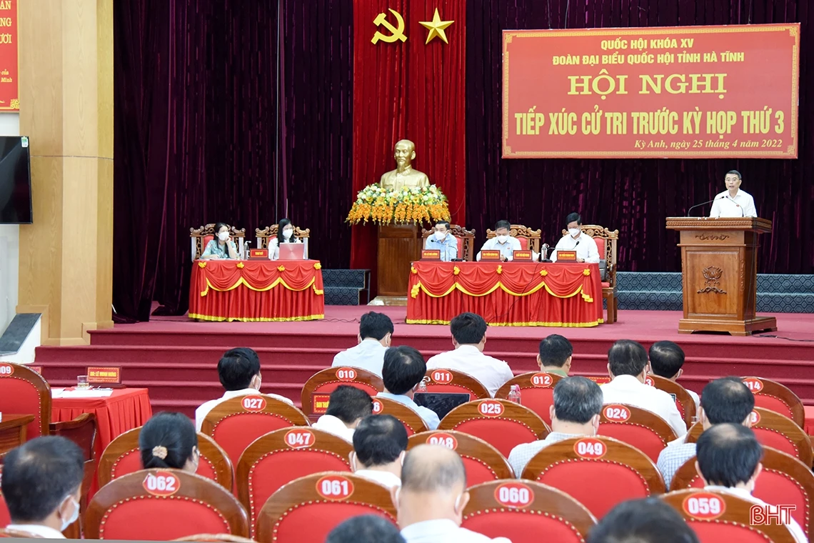 Tiếp thu nghiêm túc ý kiến của cử tri Hà Tĩnh để chuyển tải đến các cơ quan có thẩm quyền