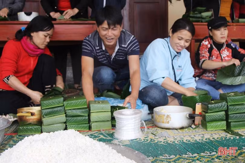 Các tổ chức, cá nhân tiếp tục ủng hộ bà con vùng lũ Hà Tĩnh