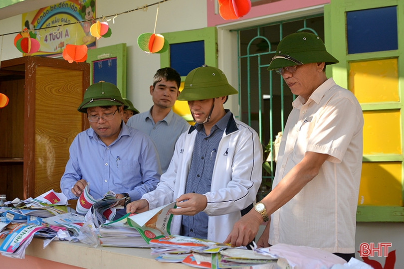 Bí thư Tỉnh ủy kiểm tra công tác khắc phục hậu quả mưa lũ tại TP Hà Tĩnh