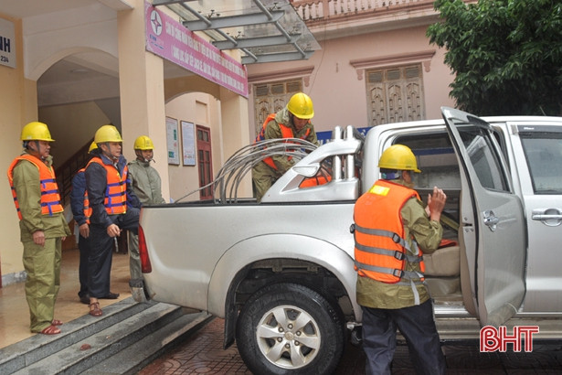Ngành điện Hà Tĩnh khuyến cáo biện pháp an toàn trong mưa lũ