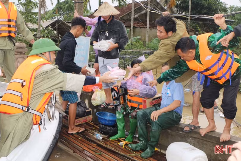 Đáp ứng các nhu cầu thiết yếu, không để người dân nào phải thiếu đói