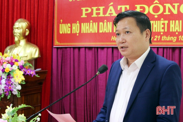 Hương Sơn quyên góp gần 40 triệu đồng ủng hộ người dân vũng lũ