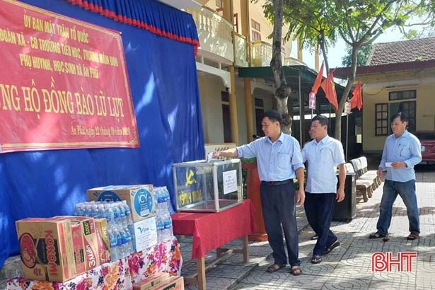 Các đơn vị, nhà hảo tâm chung tay hướng về người dân vùng lũ Hà Tĩnh