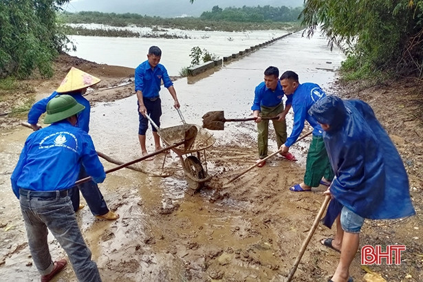 Hương Khê tập trung khắc phục hậu quả lũ lụt