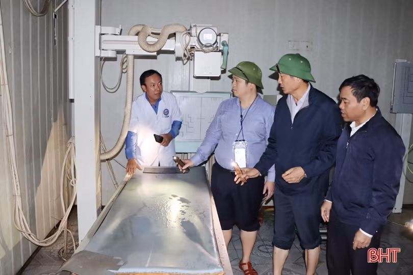 Chủ tịch UBND tỉnh Hà Tĩnh: Kịp thời xử lý môi trường, khắc phục thiệt hại sau khi lũ rút