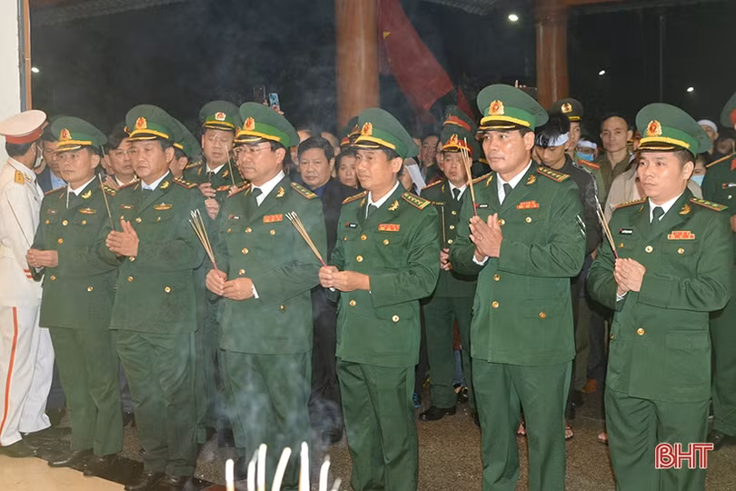 Lãnh đạo tỉnh Hà Tĩnh dâng hương tưởng nhớ các liệt sỹ hy sinh ở Rào Trăng 3
