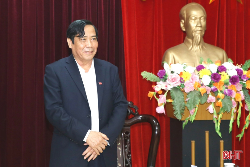 Hội đồng hương Hà Tĩnh tại Hà Nội hỗ trợ bà con vùng lũ 1,4 tỷ đồng