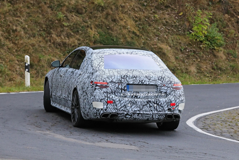 Hình ảnh Mercedes-AMG S63 chạy thử nghiệm trước thềm ra mắt