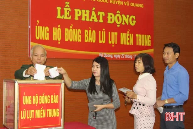 Các đơn vị, nhà hảo tâm chung tay hướng về người dân vùng lũ Hà Tĩnh