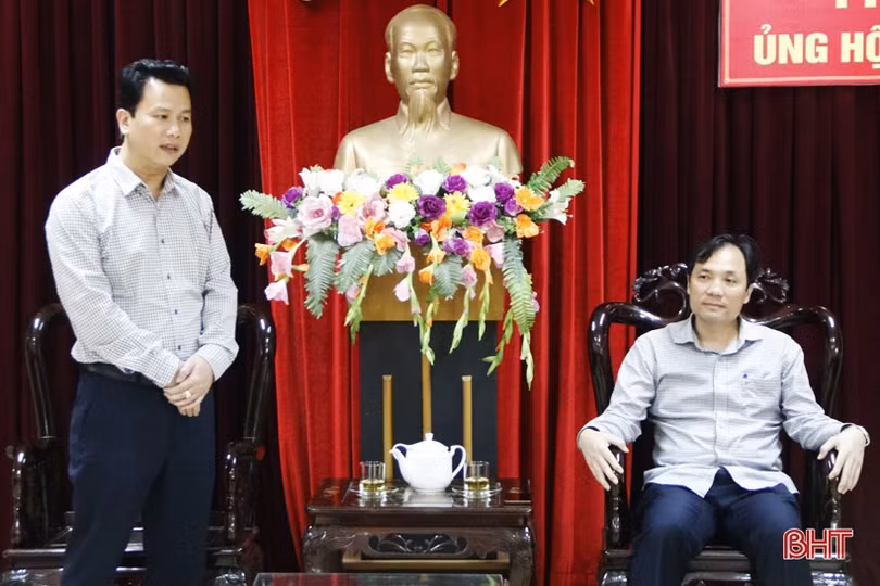 Tỉnh Hà Giang cùng nhiều tổ chức, đơn vị ủng hộ đồng bào vùng lũ Hà Tĩnh