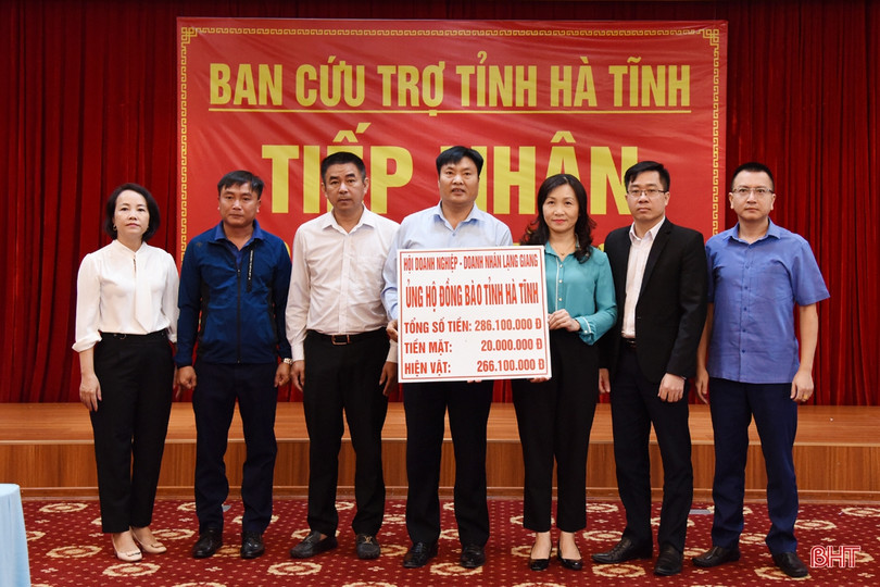 Hơn 320 tổ chức, cá nhân ủng hộ đồng bào vùng lũ Hà Tĩnh 24 tỷ đồng