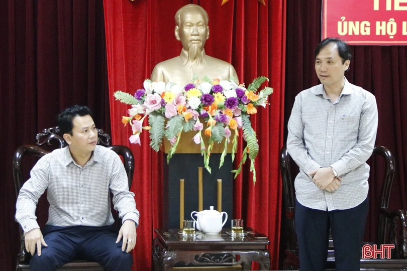 Tỉnh Hà Giang cùng nhiều tổ chức, đơn vị ủng hộ đồng bào vùng lũ Hà Tĩnh