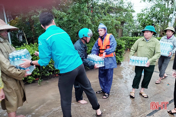 Hội Nông dân Hà Tĩnh tổ chức nhiều hoạt động hướng tới vùng lũ