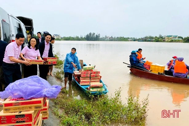 Các đơn vị, nhà hảo tâm chung tay hướng về người dân vùng lũ Hà Tĩnh