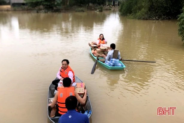 Các đơn vị, nhà hảo tâm chung tay hướng về người dân vùng lũ Hà Tĩnh