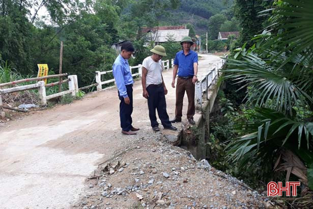 Huyện miền núi Hà Tĩnh chủ động ứng phó với bão số 8