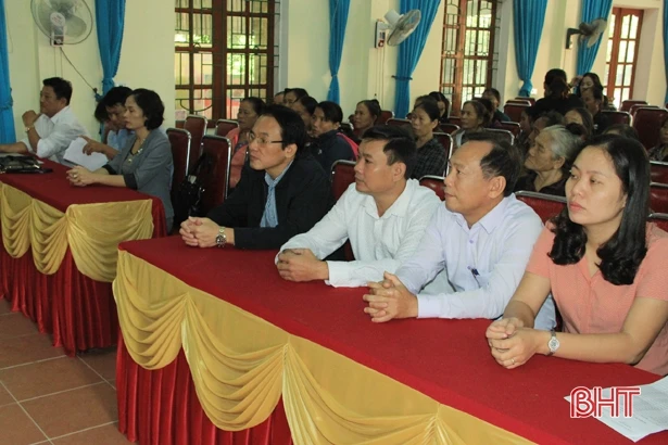 Nhiều tình cảm hỗ trợ đến với người dân vùng lũ