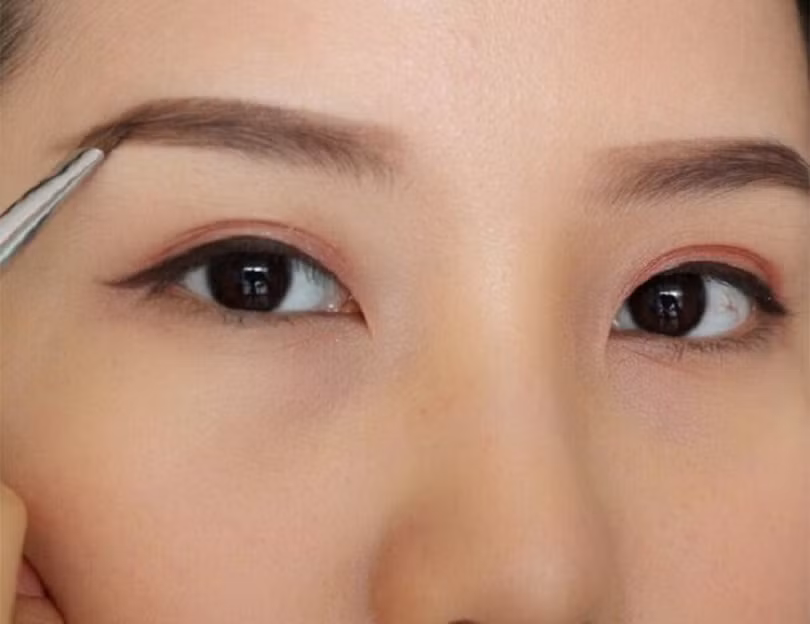 10 bước trang điểm cơ bản chị em nhất định phải thuộc “nằm lòng”