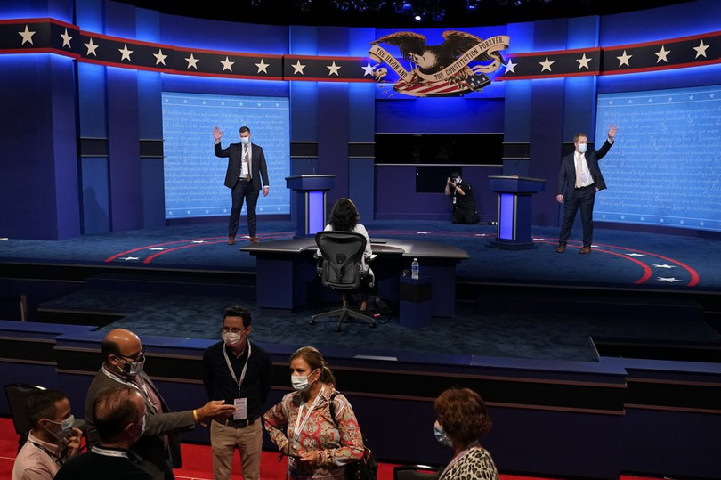 Không khí nơi diễn ra cuộc tranh luận trực tiếp cuối cùng giữa Tổng thống Trump và ứng viên Biden