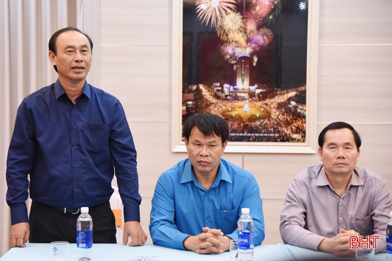 Bộ Giao thông vận tải ủng hộ đồng bào vùng lũ Hà Tĩnh 200 triệu đồng