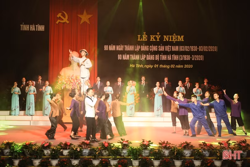 “90 mùa xuân dâng Đảng” - từ tranh đấu đến trọn niềm vui!