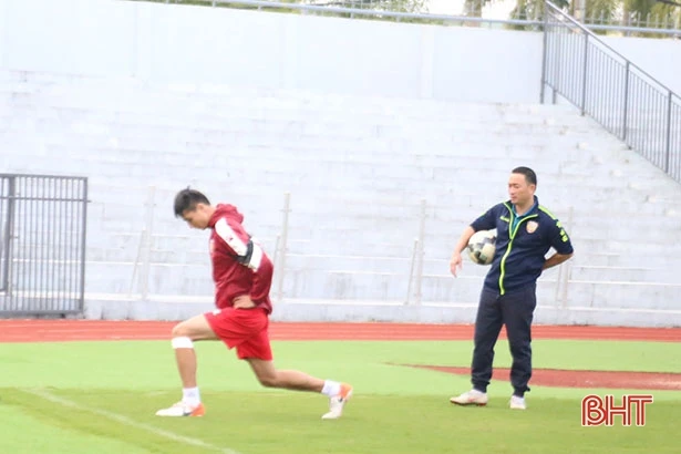 Hồng Lĩnh Hà Tĩnh chờ 2 trận “tổng duyệt” trước khi bước vào sân chơi V.League