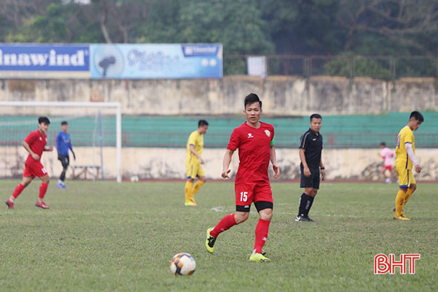 Giao hữu với SLNA, Hồng Lĩnh Hà Tĩnh thất bại không bàn gỡ