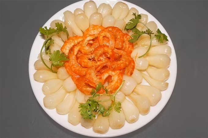 Cách bảo quản và xử lý đồ ăn thừa nhanh chóng sau Tết