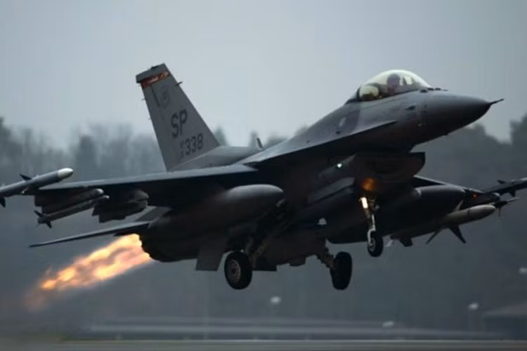 Iraq đưa ra thời hạn chót buộc binh lính Mỹ phải rút về nước