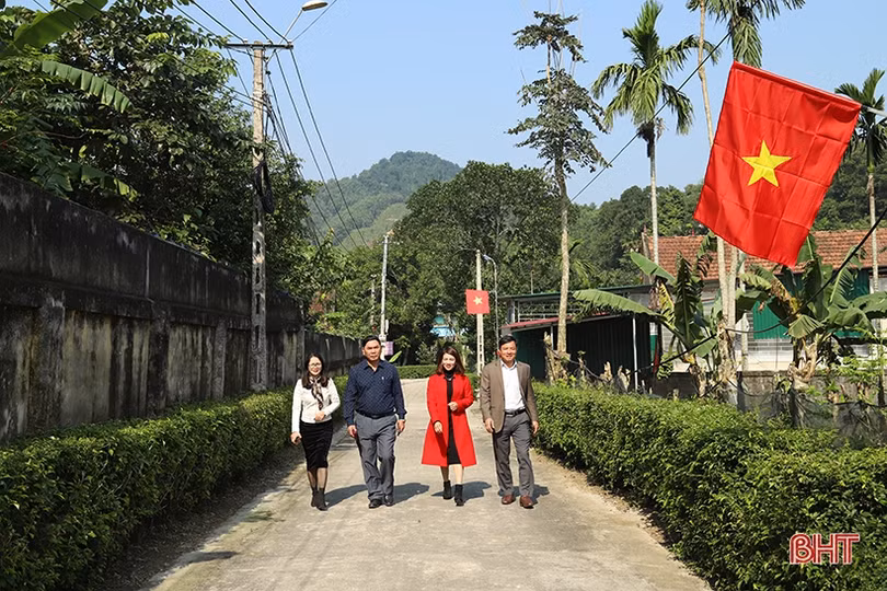 Người dân xã biên giới Hà Tĩnh sắt son niềm tin với Đảng