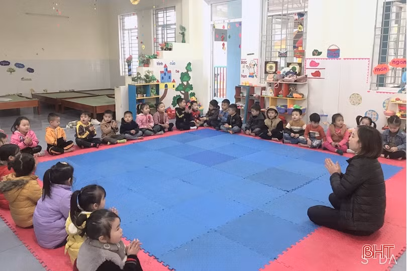 Học sinh Hà Tĩnh hào hứng khởi động ngày học đầu năm Canh Tý