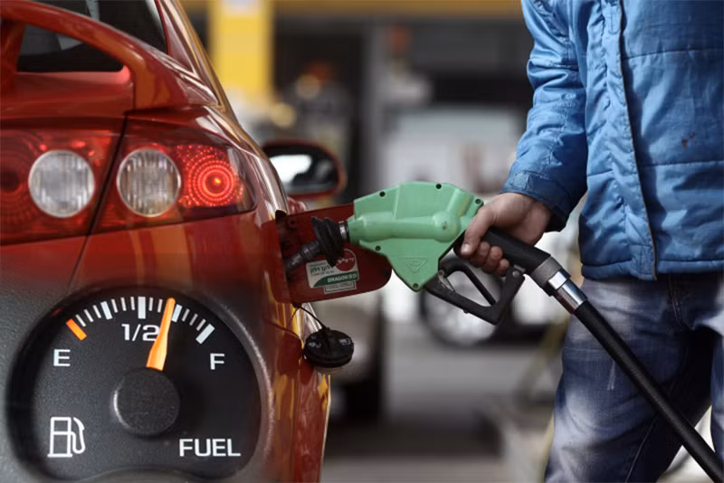Xe hao nhiên liệu bất thường, cần phải làm gì?