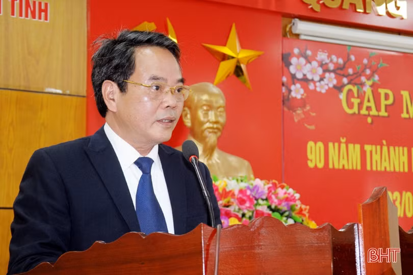 Khối cơ quan & doanh nghiệp Hà Tĩnh tuyên dương 30 bí thư, phó bí thư cấp ủy cơ sở tiêu biểu