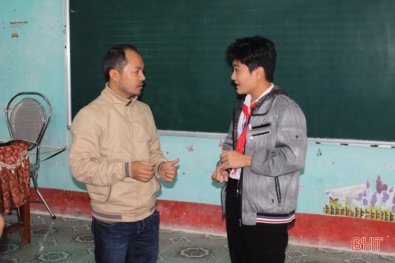 Học sinh Hà Tĩnh hào hứng khởi động ngày học đầu năm Canh Tý