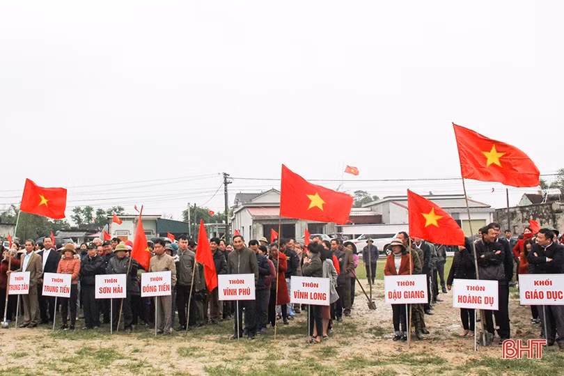 Lãnh đạo Hà Tĩnh tham gia trồng cây đầu xuân Canh Tý tại các địa phương