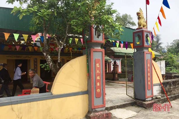 Đón bằng Di tích lịch sử - văn hóa cấp tỉnh Nhà thờ Nguyễn Văn Vựng - Nguyễn Văn Hội