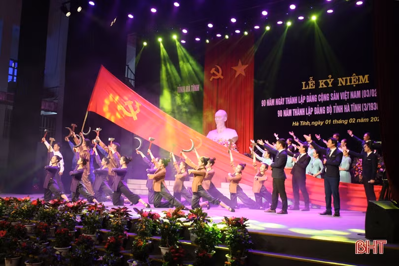 Long trọng kỷ niệm 90 năm thành lập Đảng Cộng sản Việt Nam, Đảng bộ tỉnh Hà Tĩnh