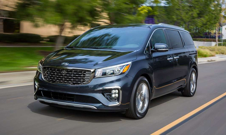 Kia Sedona giá từ 27.600 USD. Ảnh: Kia Những mẫu ô tô đáng tiền cho năm 2020