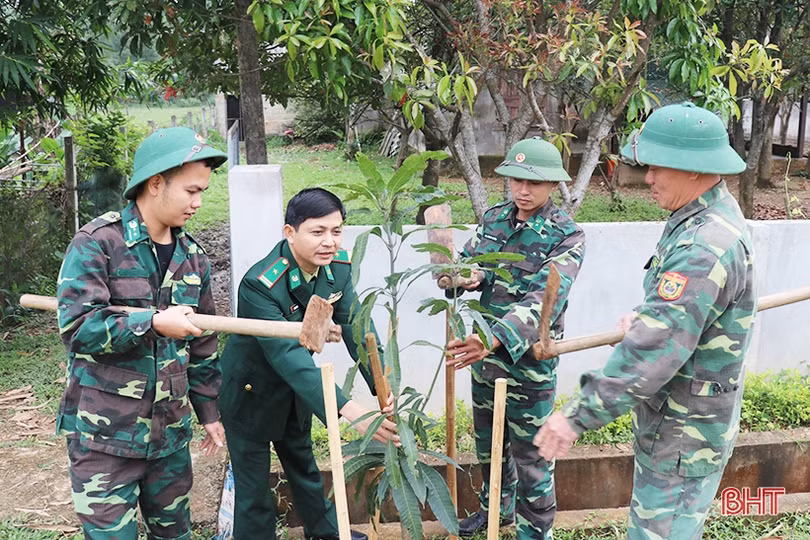Lãnh đạo Hà Tĩnh tham gia trồng cây đầu xuân Canh Tý tại các địa phương